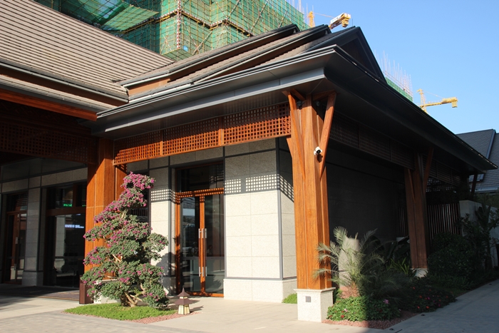 西雙版納春江明月高檔小區(qū)室外鋁單板裝飾項目